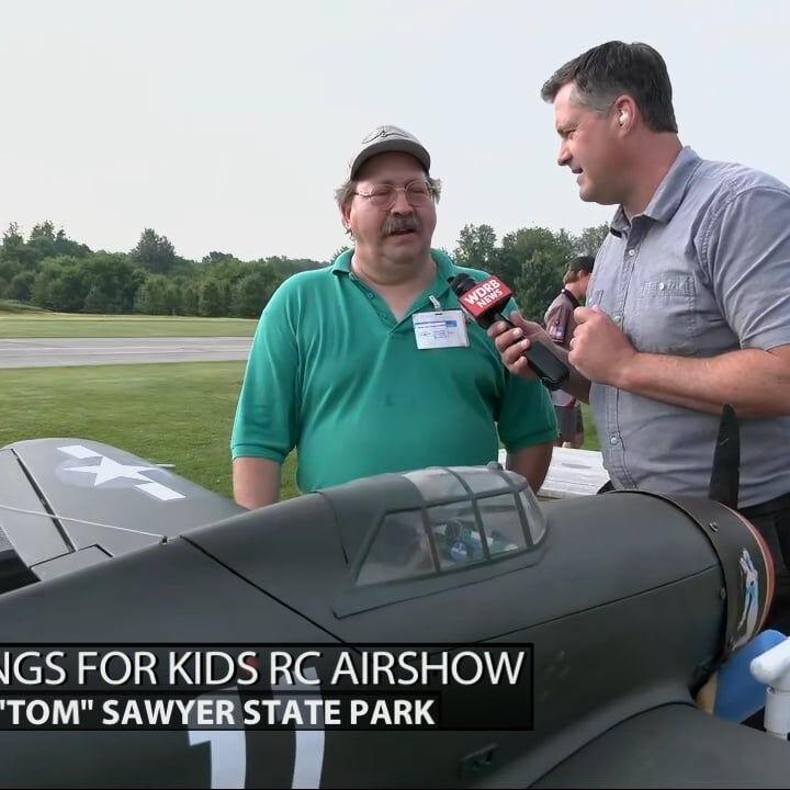 Keith Kaiser talks with some veterans on their experiences